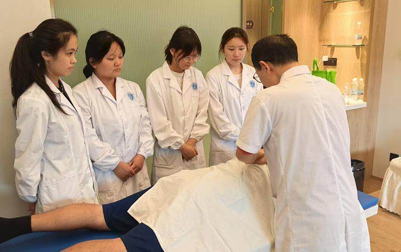  从「纸上谈兵」到「真刀真枪」：一个县区教师的成长蜕变记 教育招生