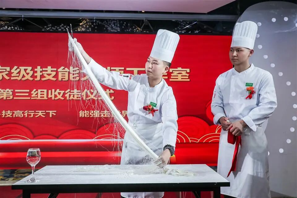  三校合一·标准先行·生态赋能：开州金厨如何重塑烹饪职教新范式 新闻